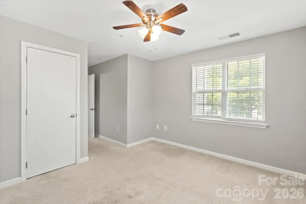 9810 Campus Walk Lane Charlotte NC 28262