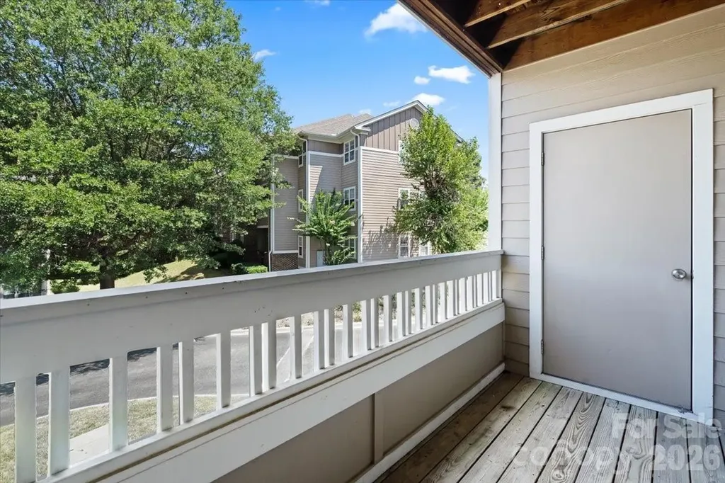 9810 Campus Walk Lane Charlotte NC 28262