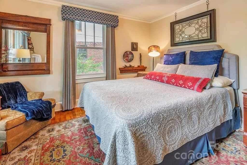83 Tacoma Circle Asheville NC 28801