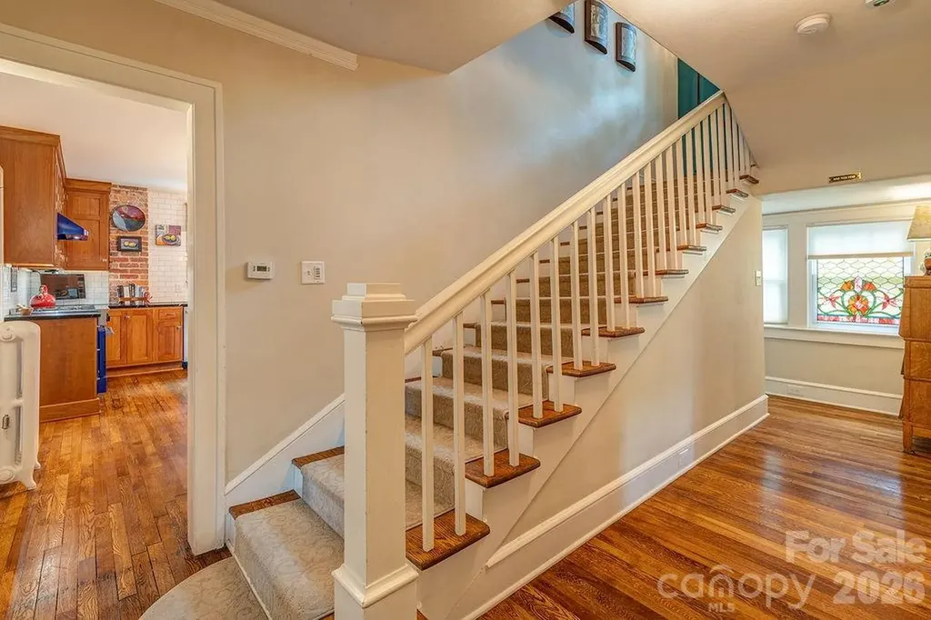 83 Tacoma Circle Asheville NC 28801