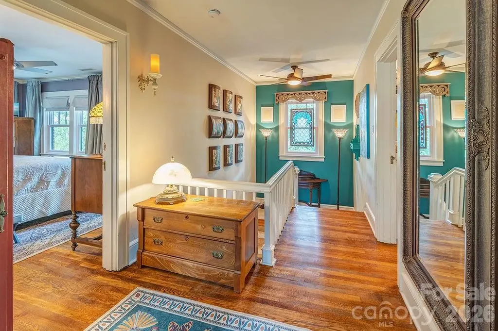 83 Tacoma Circle Asheville NC 28801