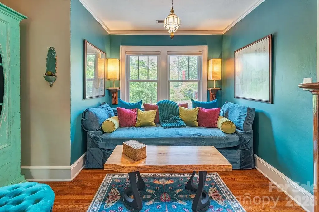 83 Tacoma Circle Asheville NC 28801