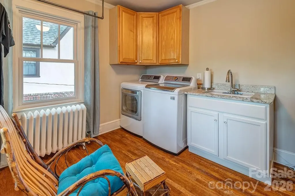 83 Tacoma Circle Asheville NC 28801