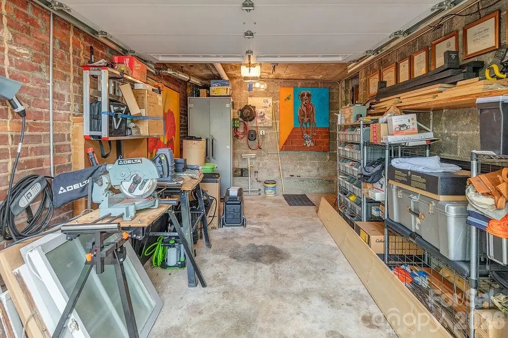 83 Tacoma Circle Asheville NC 28801