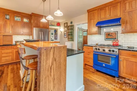 83 Tacoma Circle Asheville NC 28801