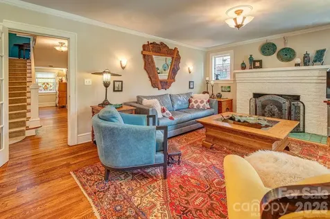 83 Tacoma Circle Asheville NC 28801