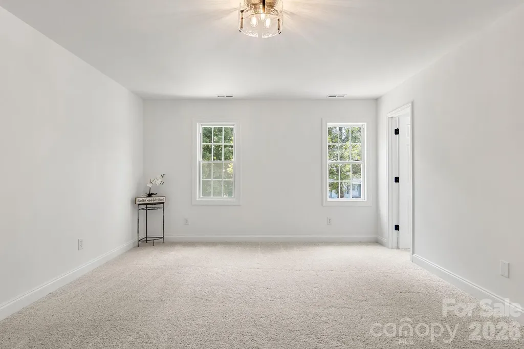 2149 Charles Towne Court Kannapolis NC 28083