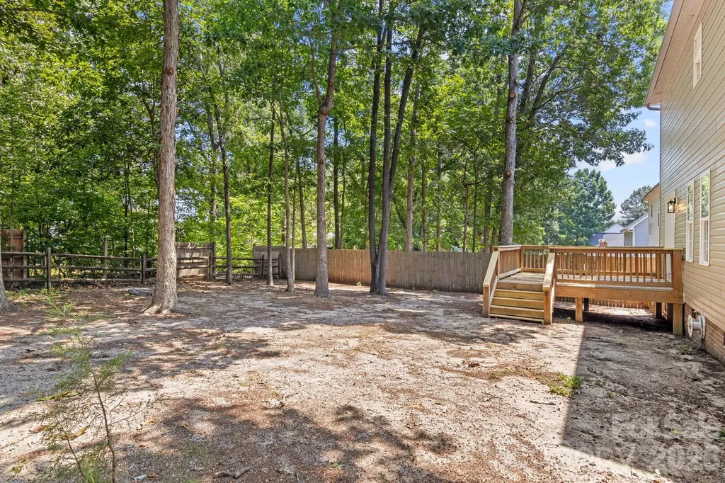 2149 Charles Towne Court Kannapolis NC 28083