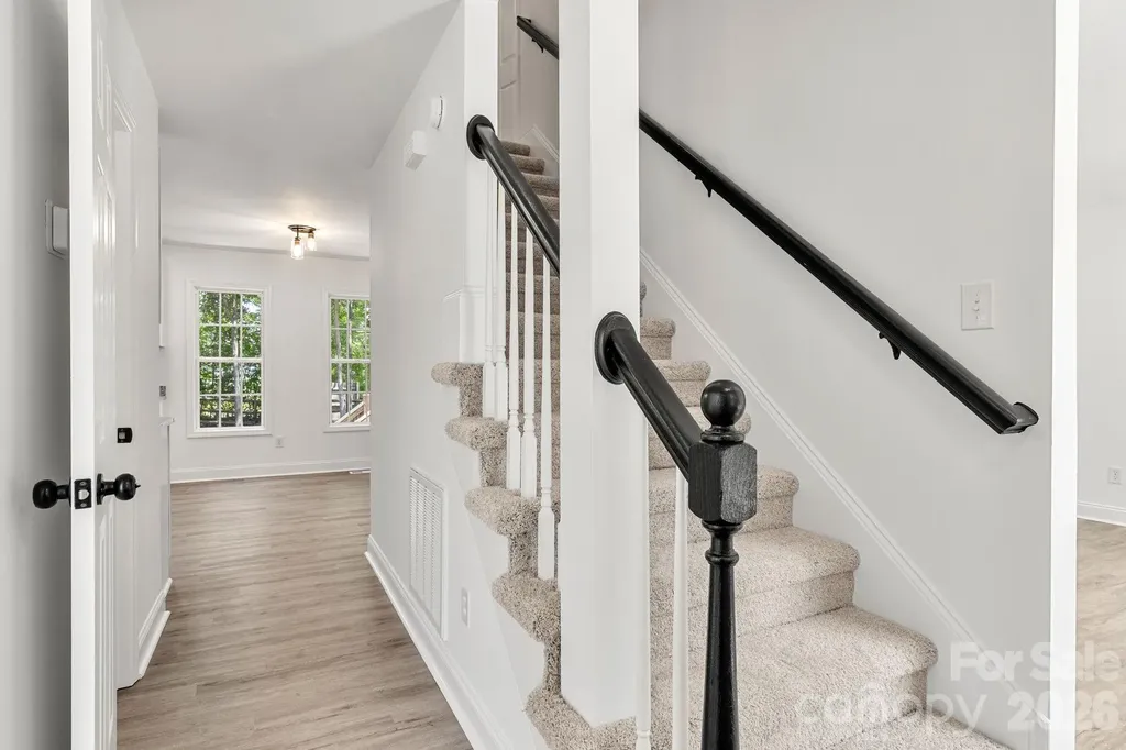 2149 Charles Towne Court Kannapolis NC 28083