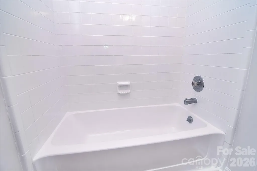 6120 Meadow Rose Lane Charlotte NC 28215