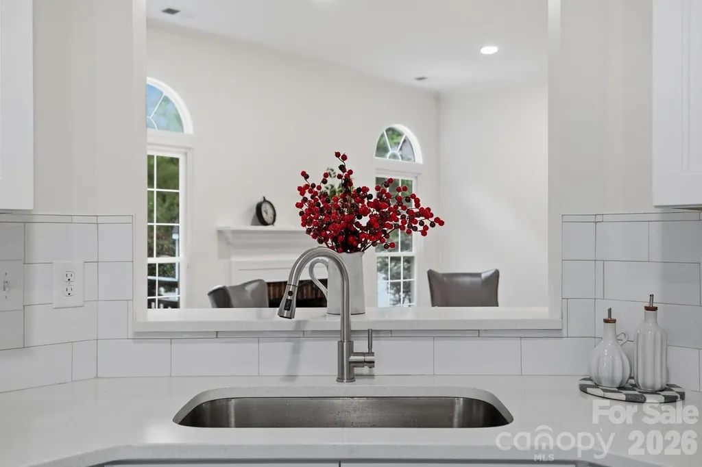3412 Pondridge Court Charlotte NC 28269