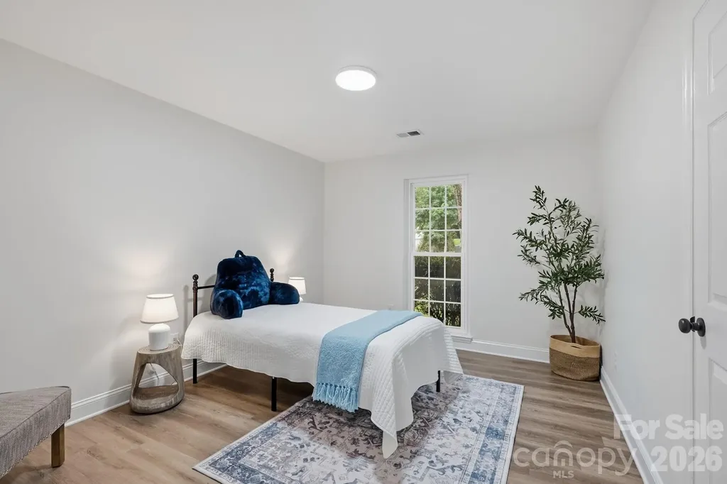 3412 Pondridge Court Charlotte NC 28269