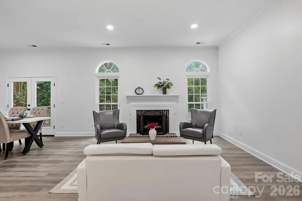 3412 Pondridge Court Charlotte NC 28269