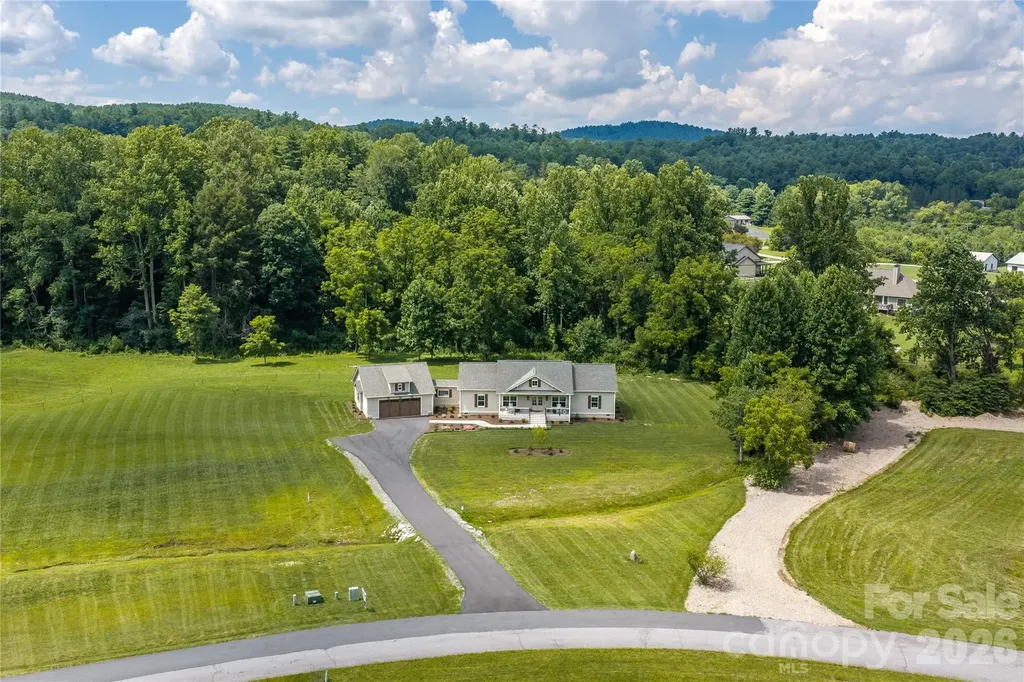 90 Saddle Club Lane Hendersonville NC 28739