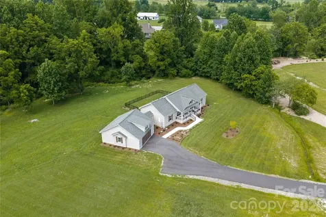 90 Saddle Club Lane Hendersonville NC 28739