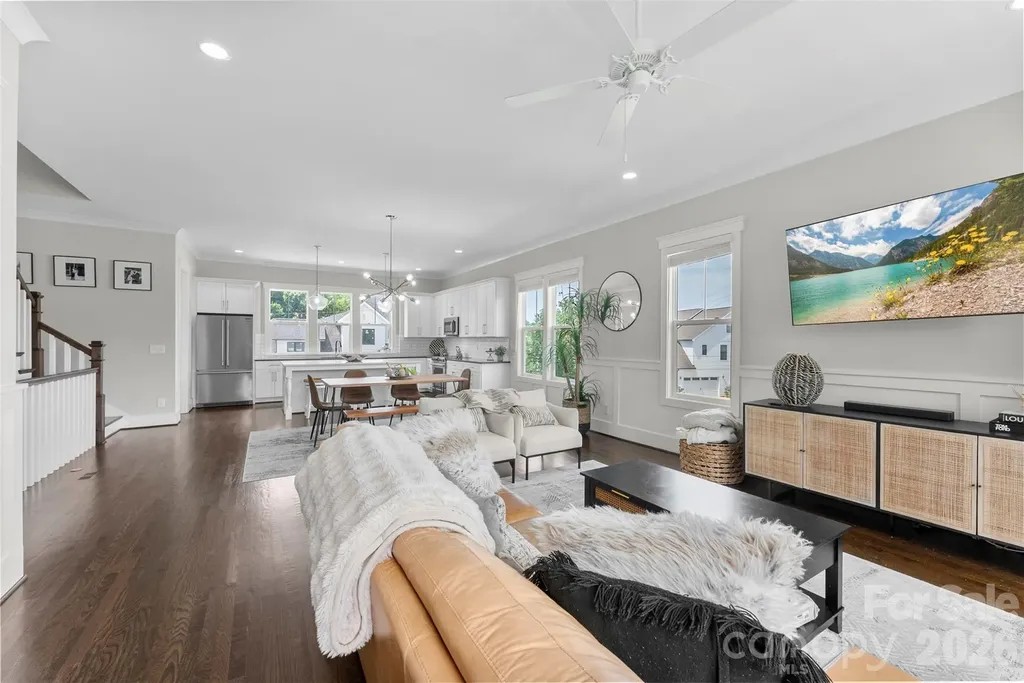 543 Greystone Road Charlotte NC 28209