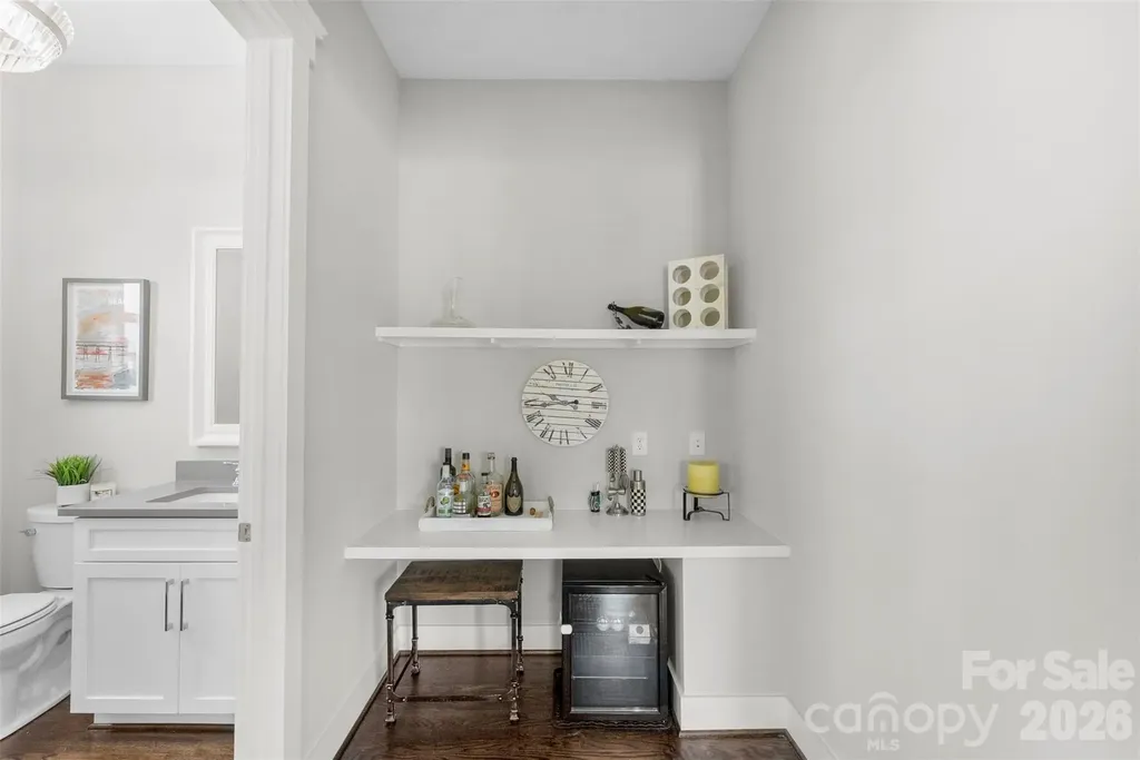543 Greystone Road Charlotte NC 28209