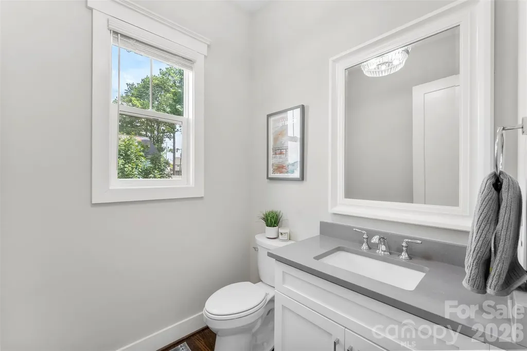 543 Greystone Road Charlotte NC 28209