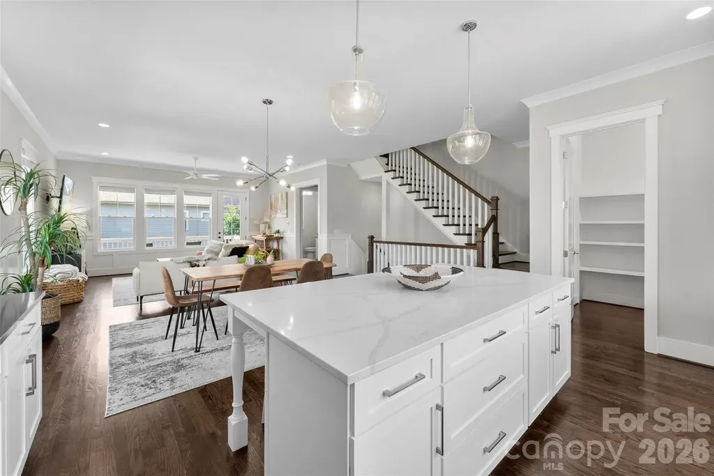 543 Greystone Road Charlotte NC 28209