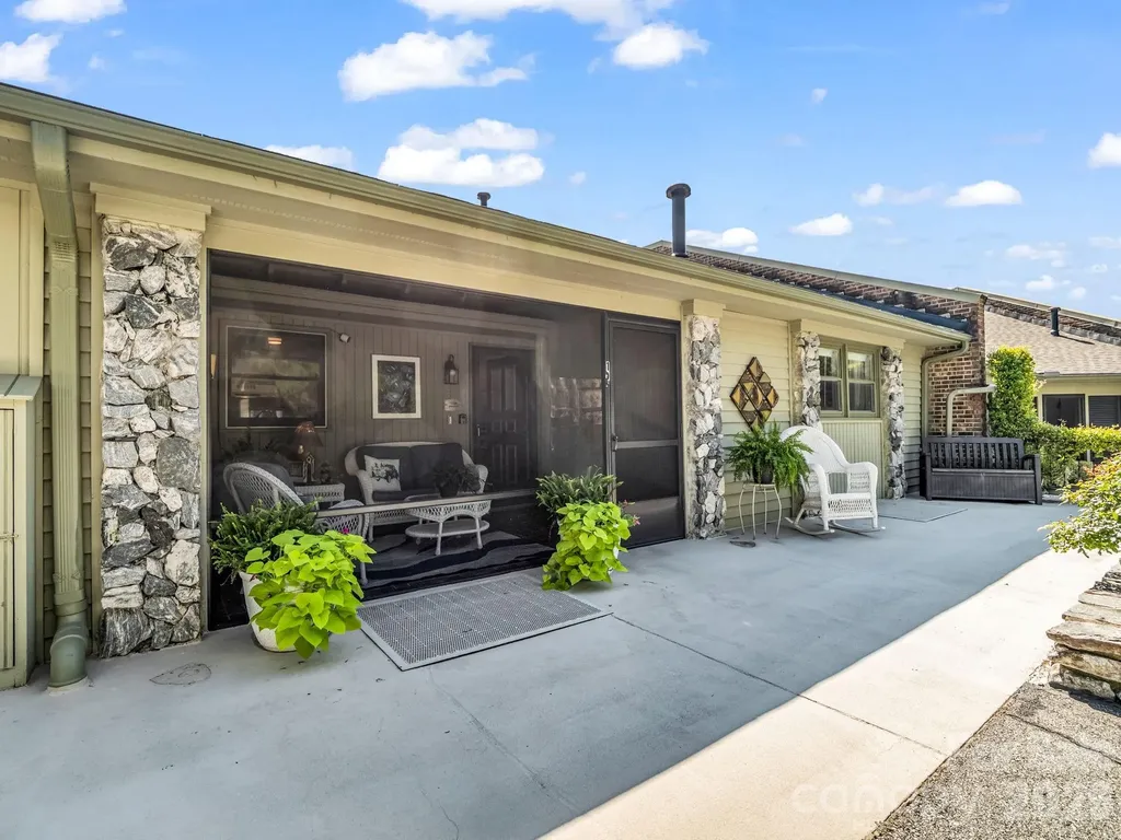 251 Carolina Drive Tryon NC 28782