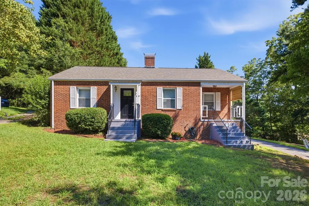 1060 14th Avenue NW Hickory NC 28601
