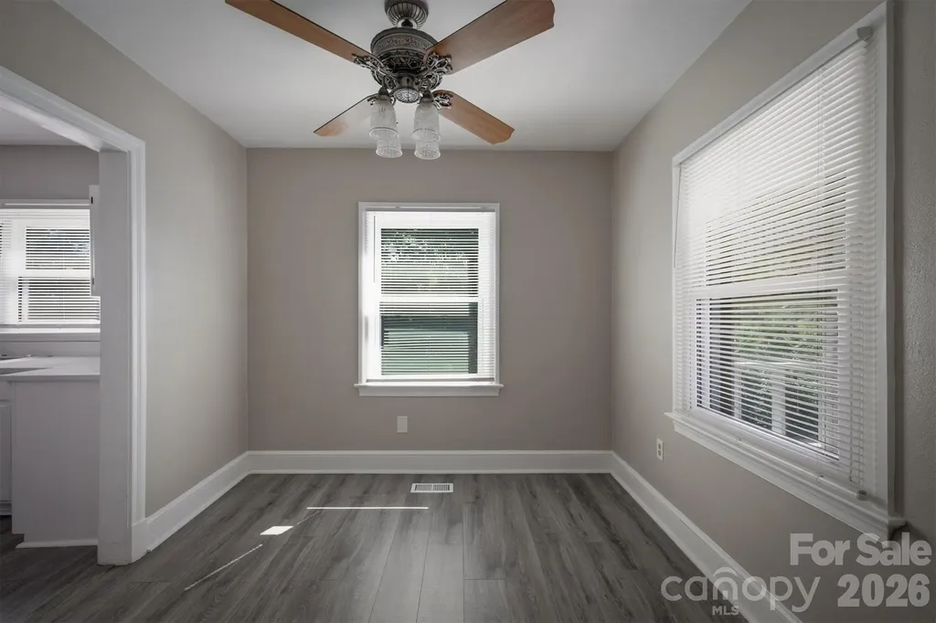 1060 14th Avenue NW Hickory NC 28601