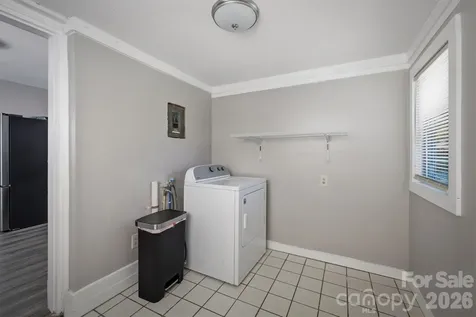1060 14th Avenue NW Hickory NC 28601