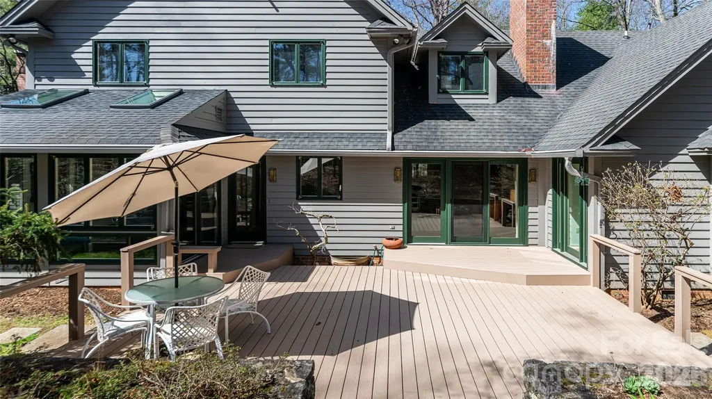 12 Stuyvesant Crescent Asheville NC 28803