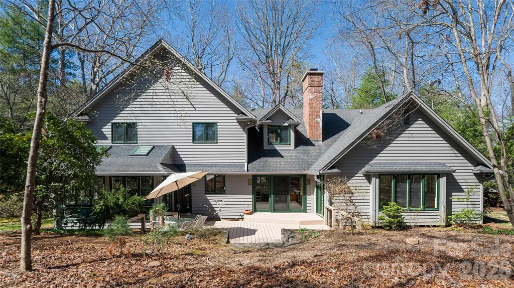 12 Stuyvesant Crescent Asheville NC 28803