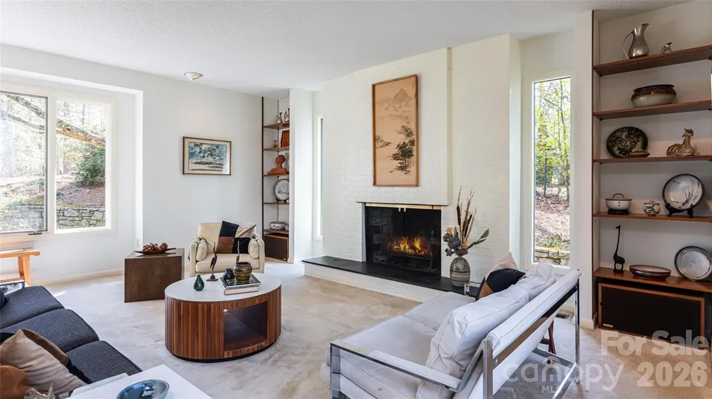 12 Stuyvesant Crescent Asheville NC 28803