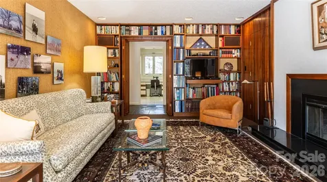 12 Stuyvesant Crescent Asheville NC 28803