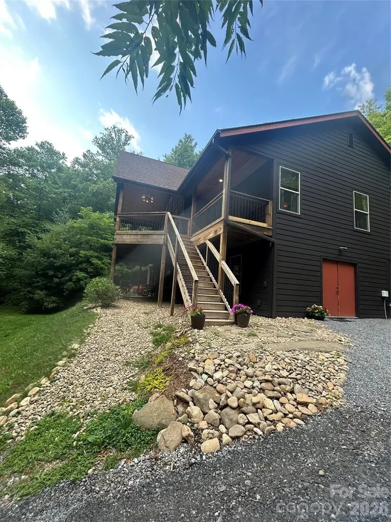 77 E Lake Dr East Lake Drive Fairview NC 28730