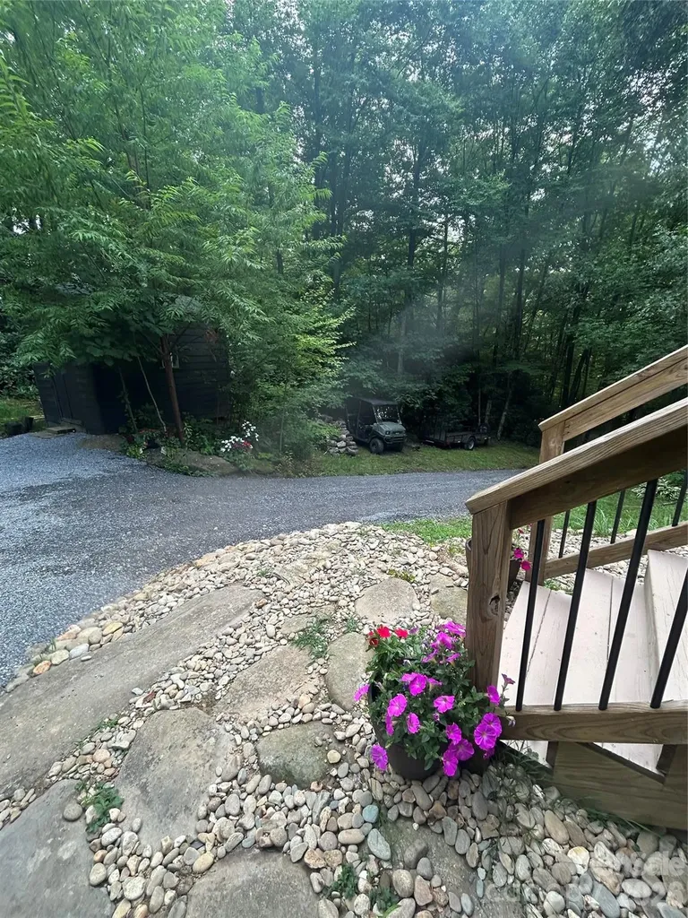 77 E Lake Dr East Lake Drive Fairview NC 28730