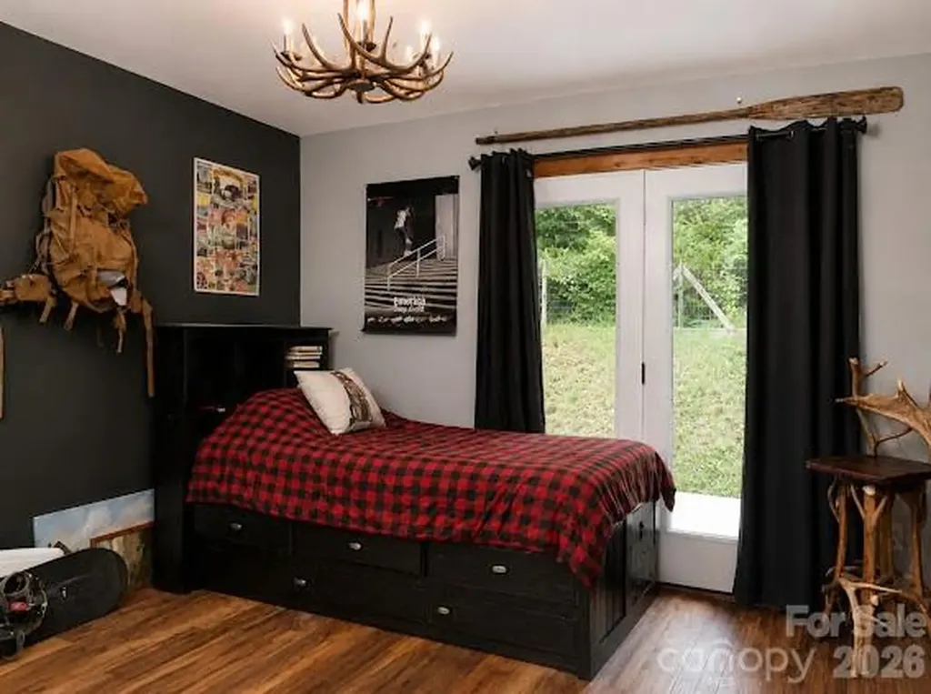 77 E Lake Dr East Lake Drive Fairview NC 28730
