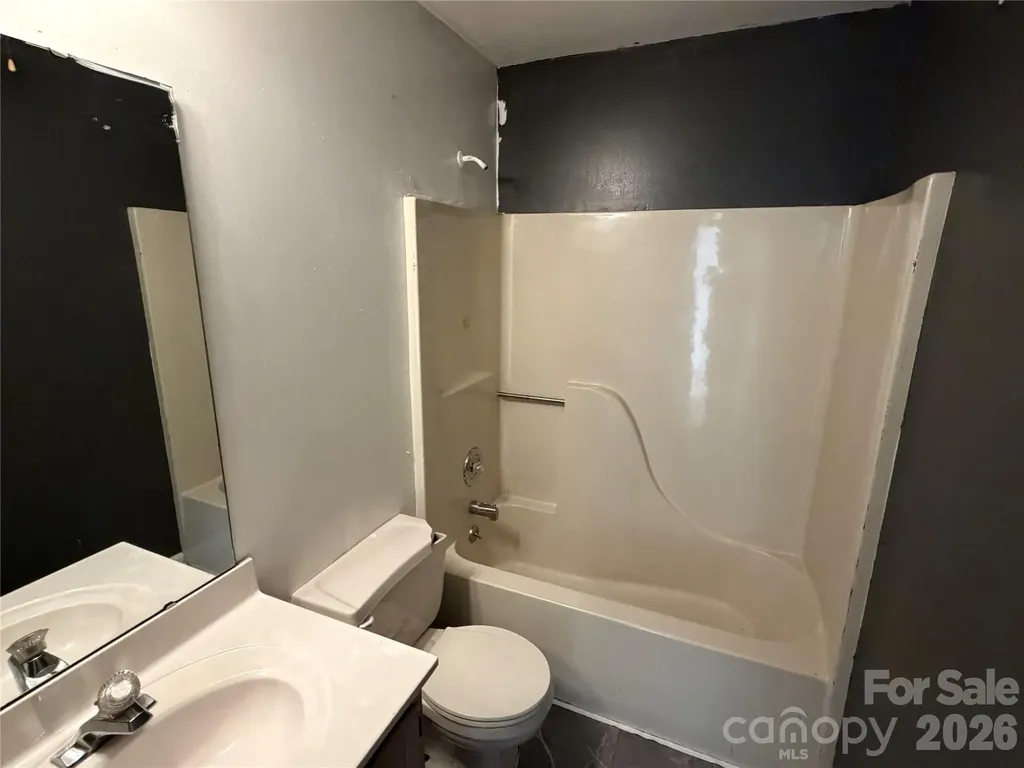 1202 Gretna Green Drive Charlotte NC 28217