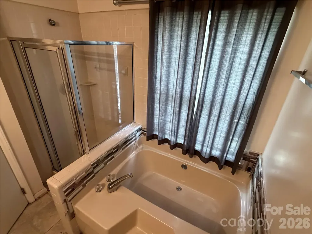 1202 Gretna Green Drive Charlotte NC 28217