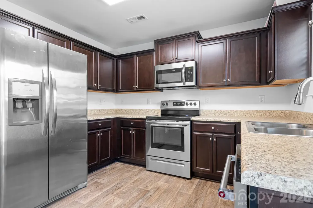 1554 Lilly Springs Place Dallas NC 28034