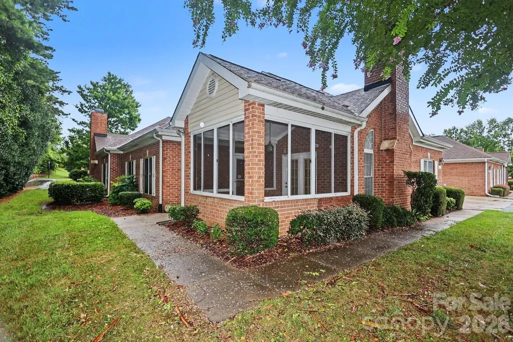9807 Whispering Willow Court Charlotte NC 28210