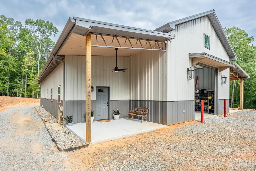 1147 Whispering Winds Drive Catawba NC 28609