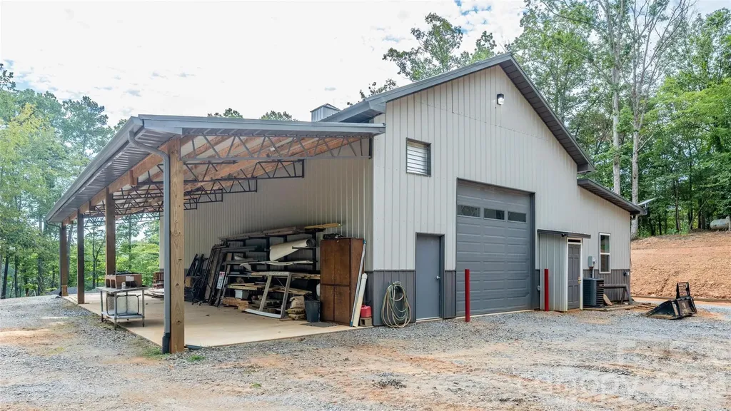 1147 Whispering Winds Drive Catawba NC 28609