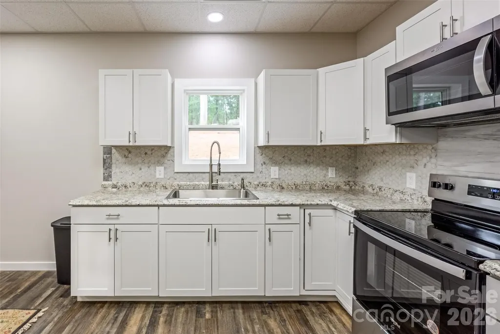 1147 Whispering Winds Drive Catawba NC 28609