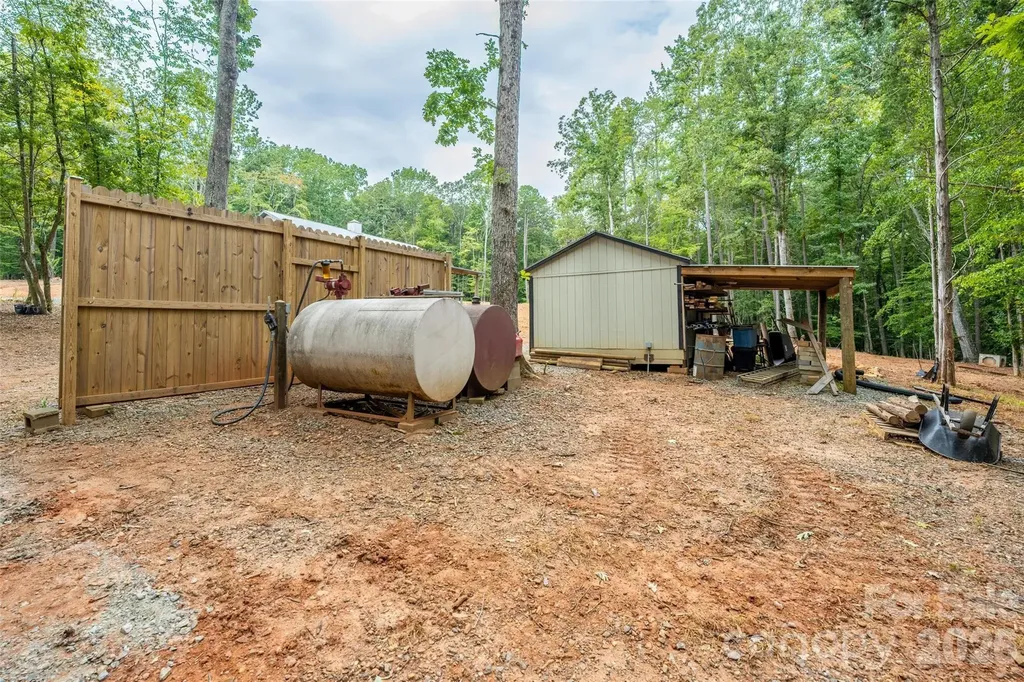 1147 Whispering Winds Drive Catawba NC 28609