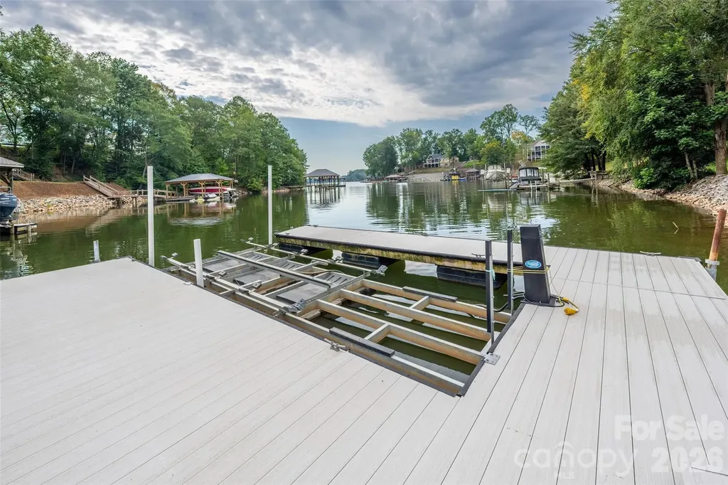 1147 Whispering Winds Drive Catawba NC 28609