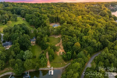1147 Whispering Winds Drive Catawba NC 28609