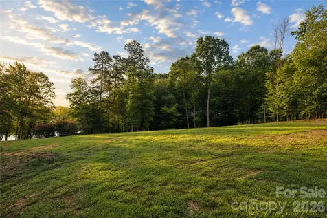 1147 Whispering Winds Drive Catawba NC 28609