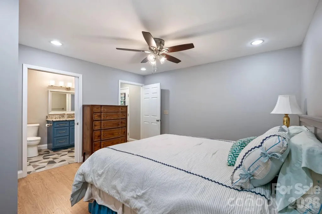 200 35th Avenue NW Hickory NC 28601