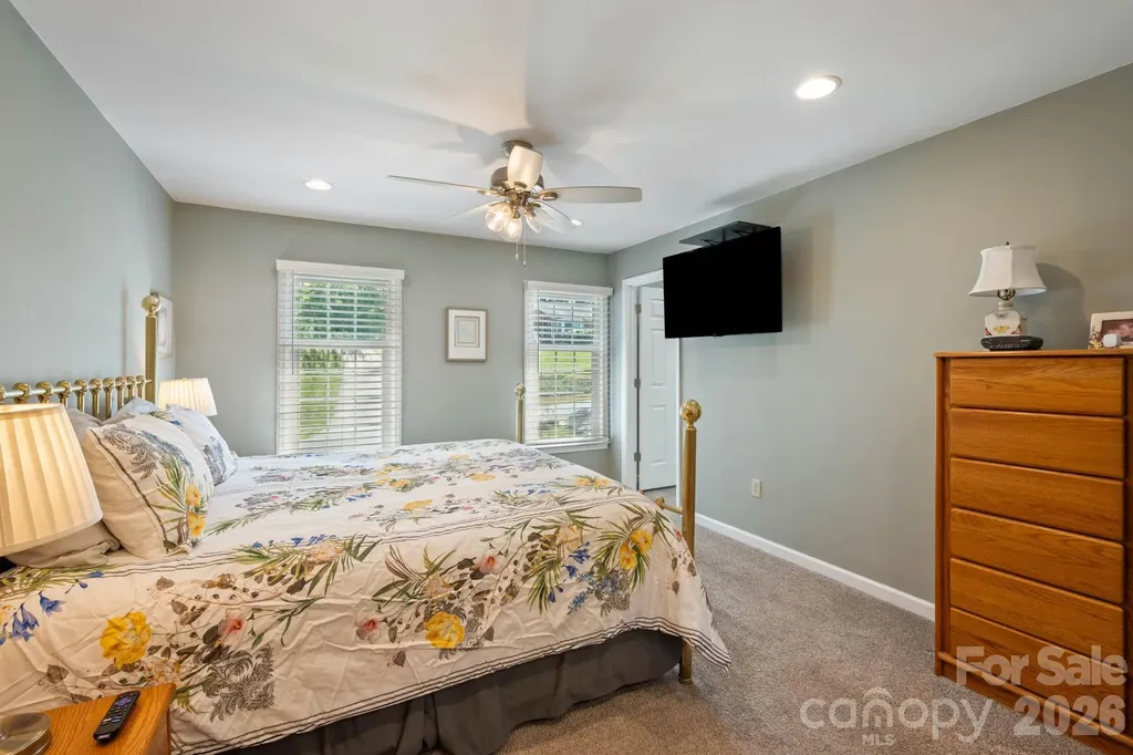200 35th Avenue NW Hickory NC 28601
