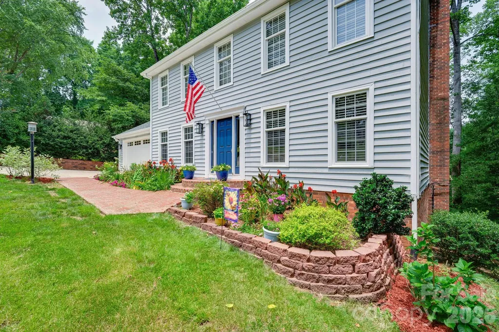 200 35th Avenue NW Hickory NC 28601