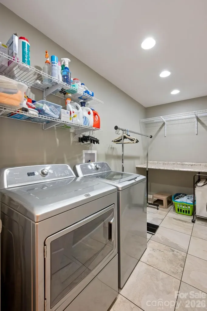 200 35th Avenue NW Hickory NC 28601