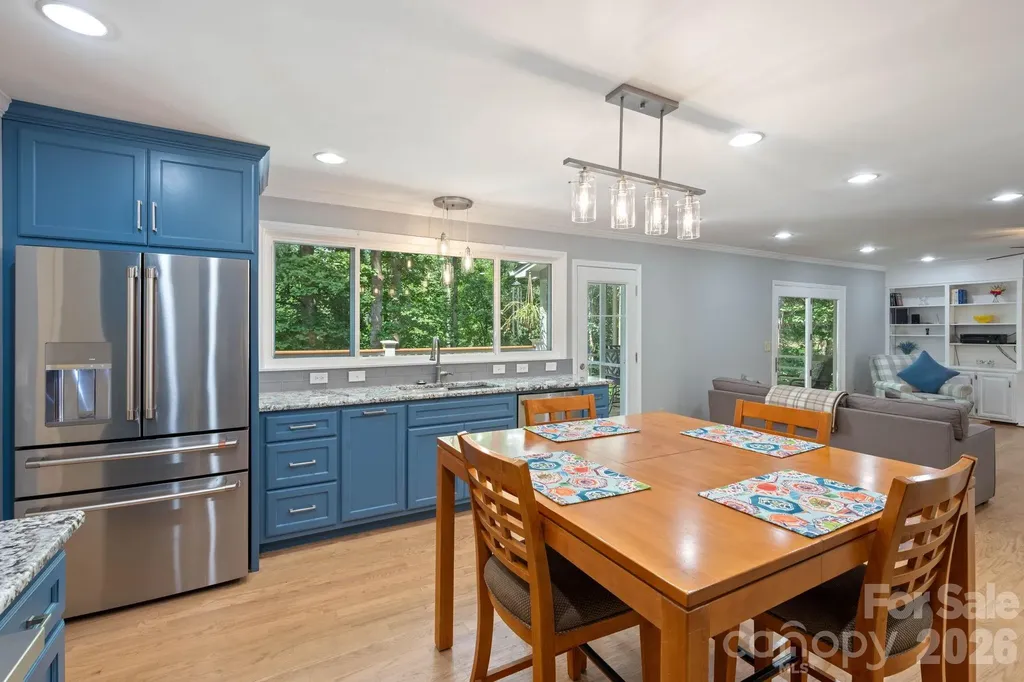 200 35th Avenue NW Hickory NC 28601